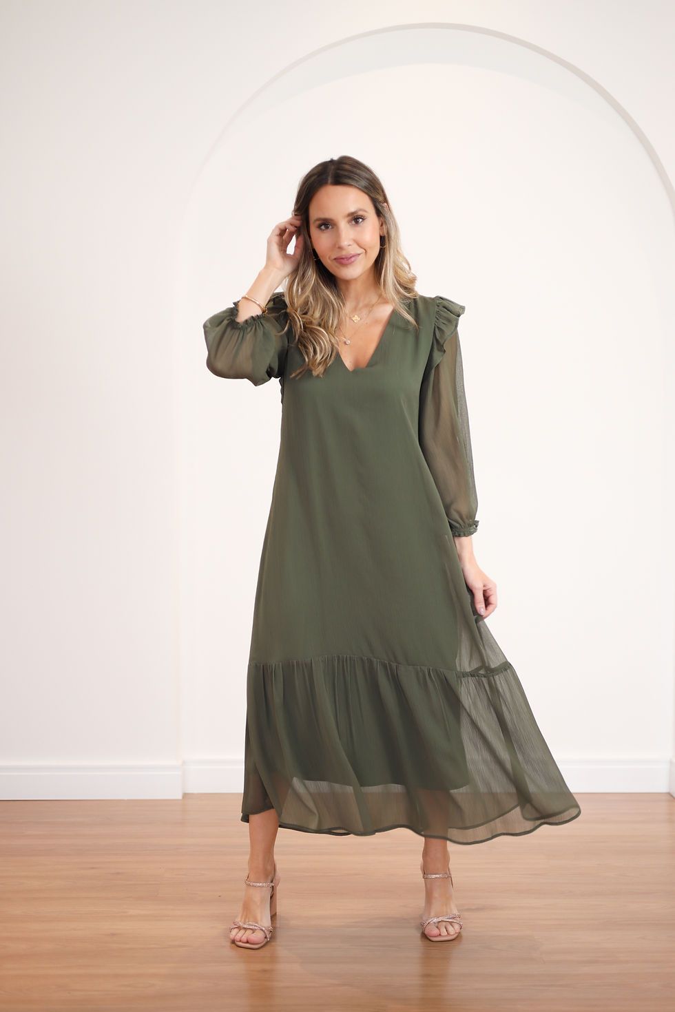 Vestido CANNES midi soltinho 2 lados manga 3/4 - Verde Oliva