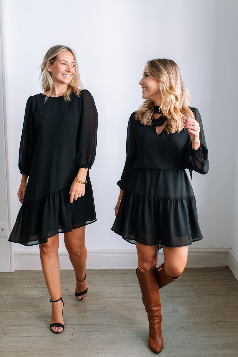 Miniatura: Vestido DAFNE curto soltinho 2 lados manga longa - Preto