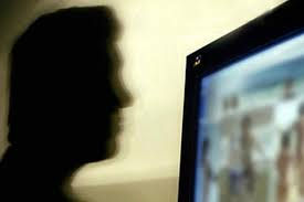 ¿Está bien consumir pornografía?