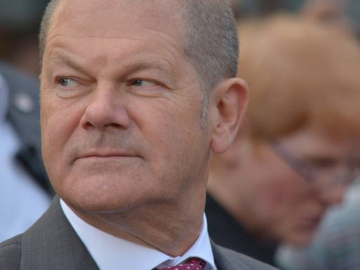 Chanceler alemão se recusou a passar por teste de Covid realizado pela Rússia