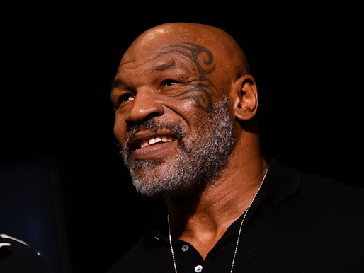 Ex- campeão de boxe Mike Tyson é visto agredindo homem dentro de avião