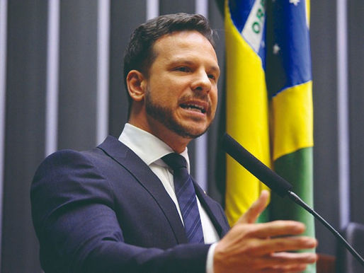 Deputados querem abrir CPMI para investigar lobby de pastores no MEC