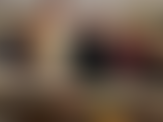 Bolsonaro aparece confraternizando nos EUA ao lado da esposa e amigos