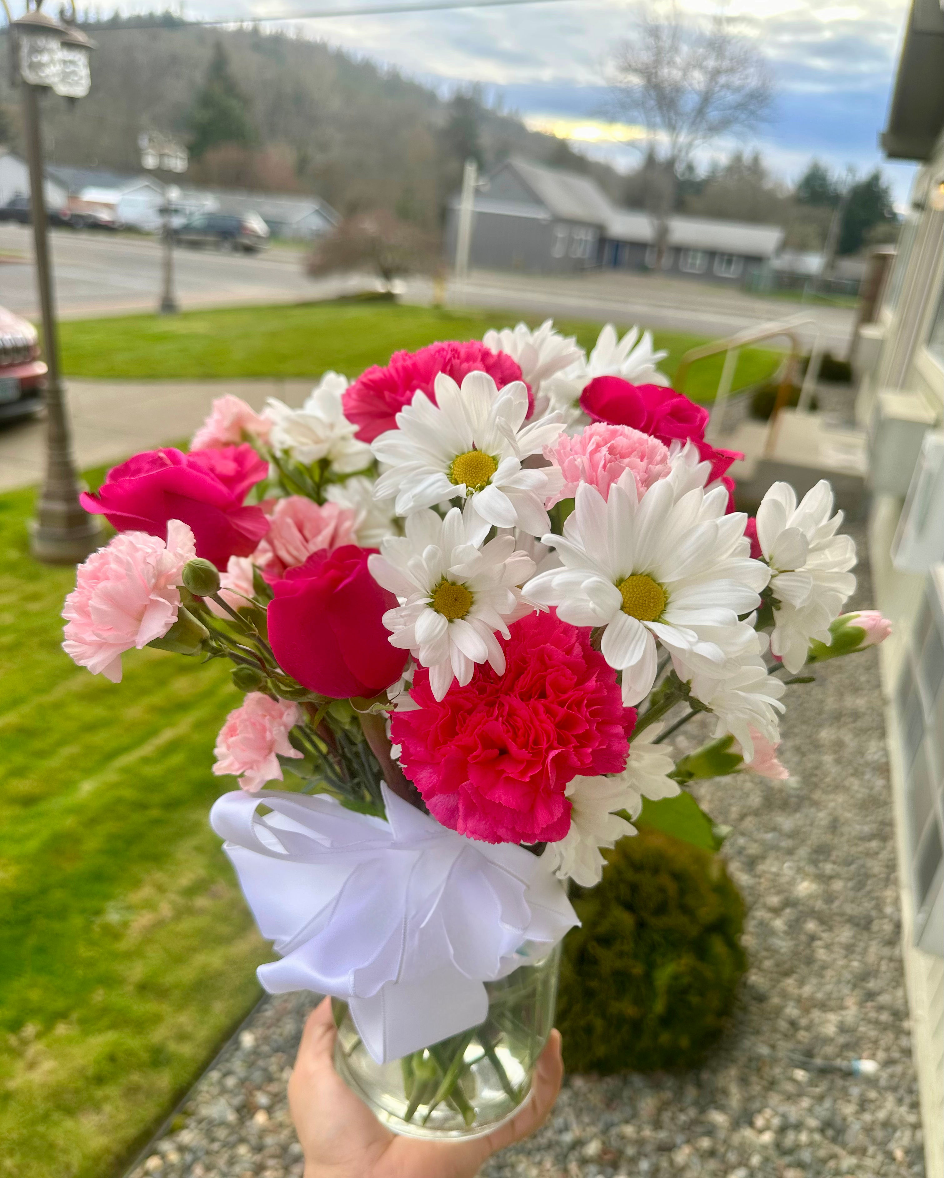 Flower Delivery Roseburg, OR