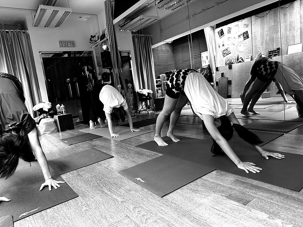 Regular Yoga Class 恆常瑜伽課堂_edited