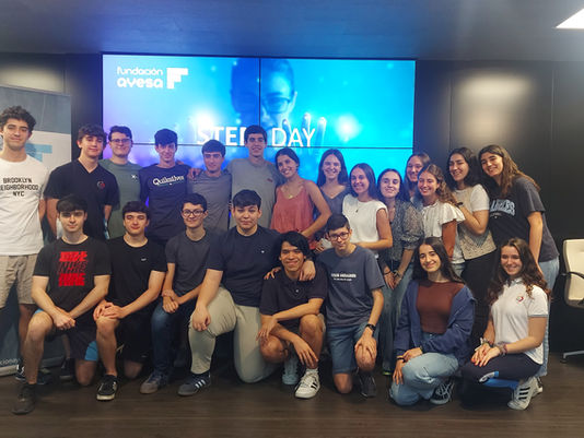 Los alumnos de 1º de Bachillerato Tecnológico visitan Ayesa.