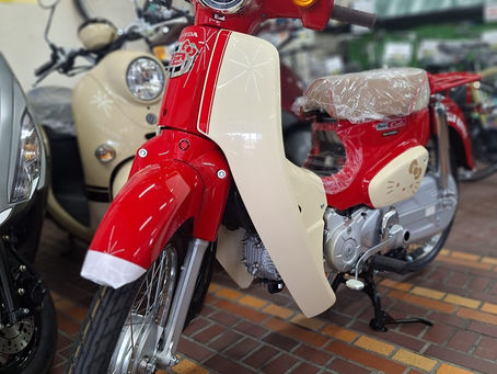 スーパーカブ50 ファイナル「HELLO KITTY」仕様入荷しました!