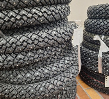 原付用スパイクタイヤ