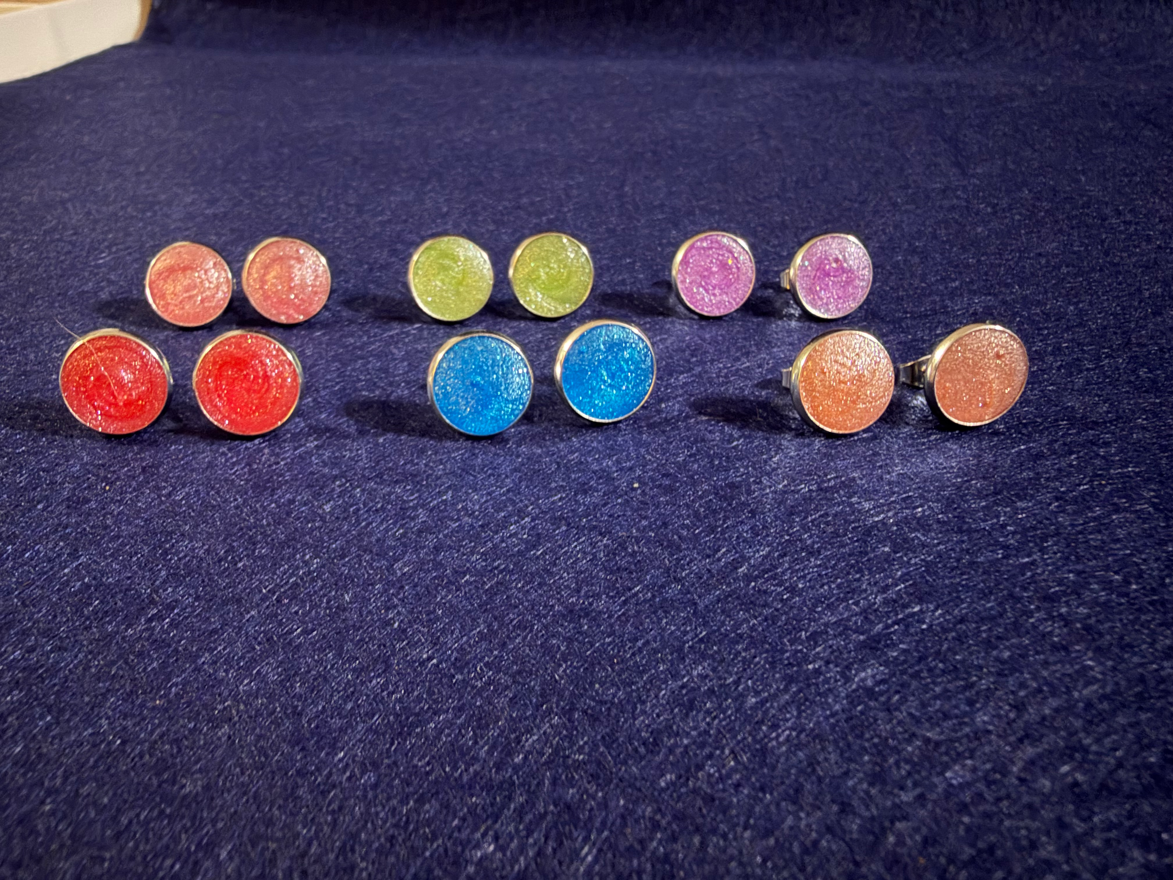 Pearlglow Stud Earrings