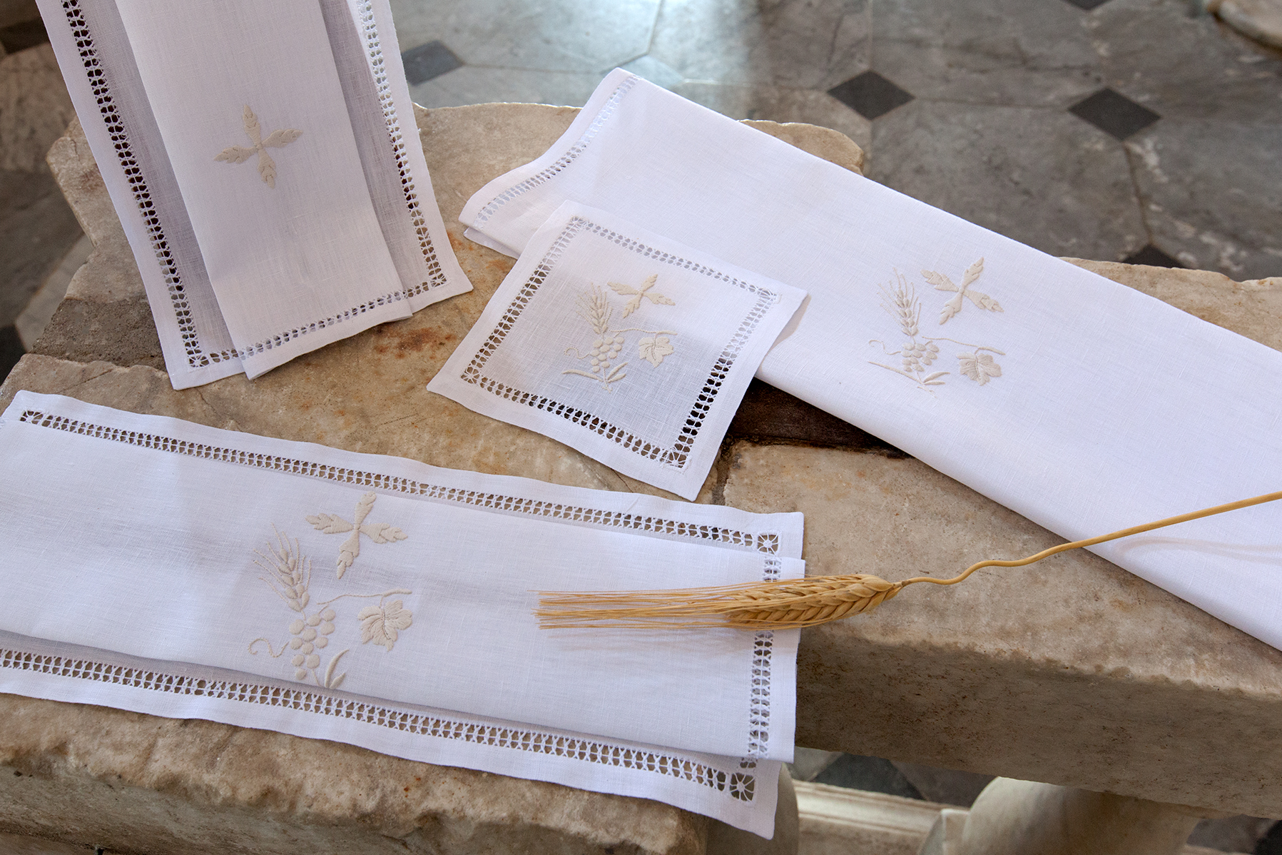 Servizio da Messa | Biancheria per l'altare | Artericami