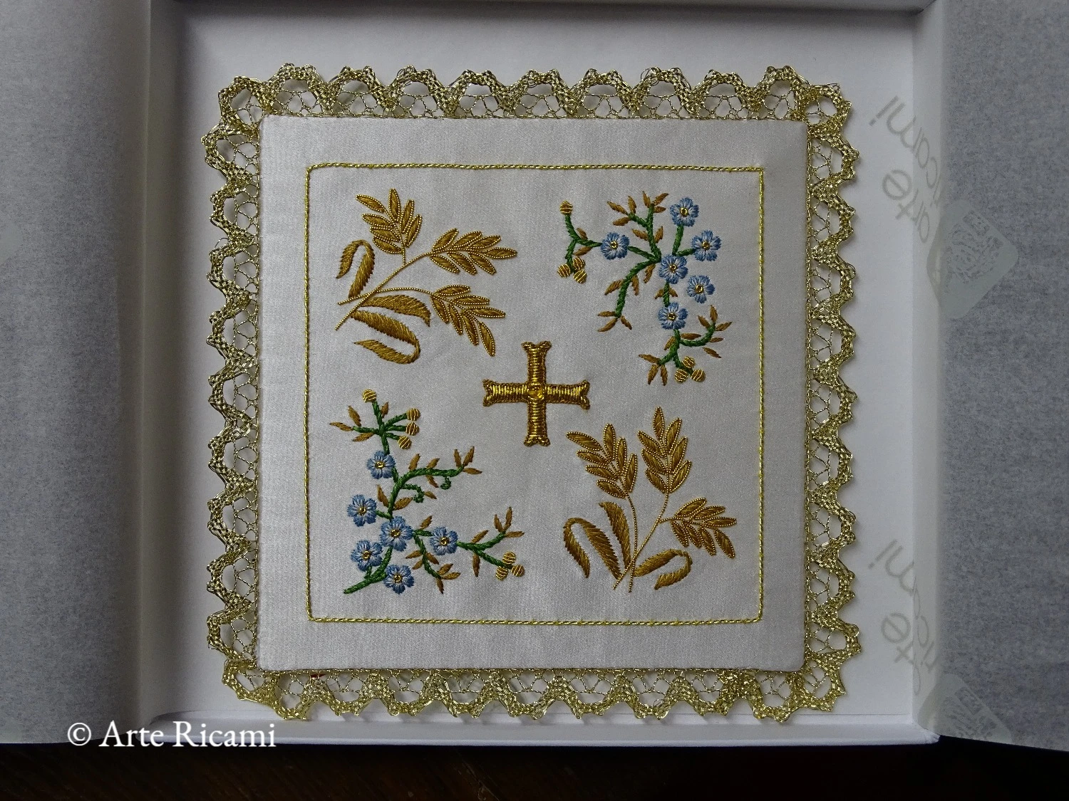 Il Completo Da Messa I Quattro Lini Per L Altare