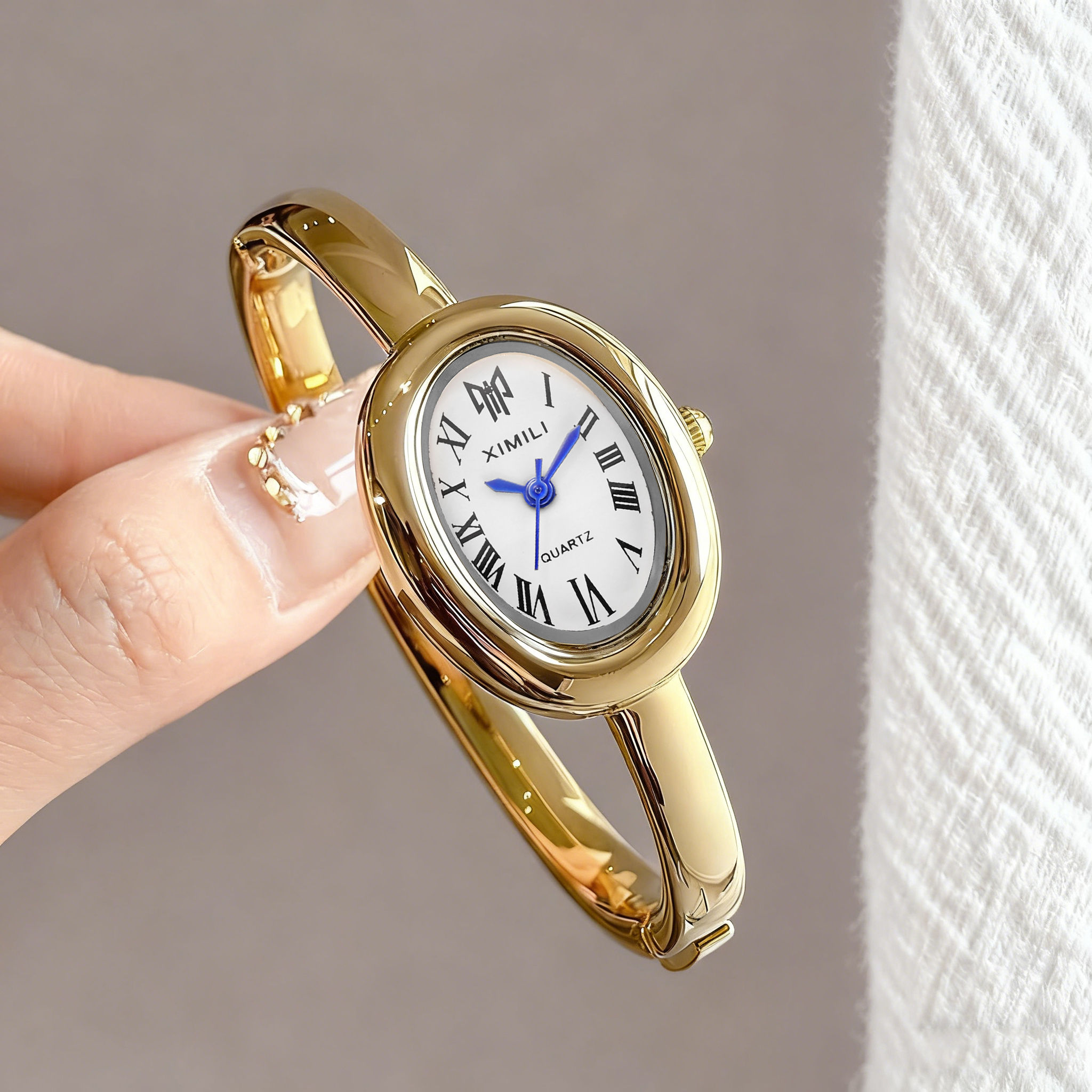 Elegant Oval Roma Dial Women Quartz Watch Fashion Bracelet Strap Ladies Wristwat