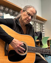 mindy_murray_woodsongs_ky_1205.jpg
