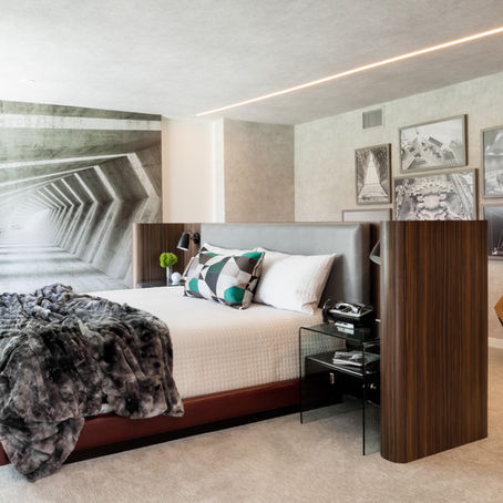 James Bond House: Primary Bedroom