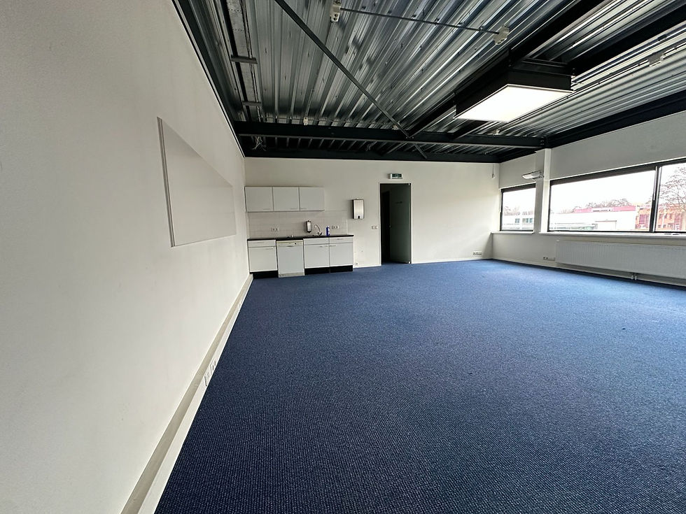 115m² Office Space for Rent at De Huchtstraat 14, Almere – Available Immediately