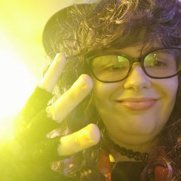 DeDe Halloween Selfie.jpg