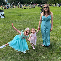 RUN Marketing Charlotte Pirie & 2 Daughters.jpeg