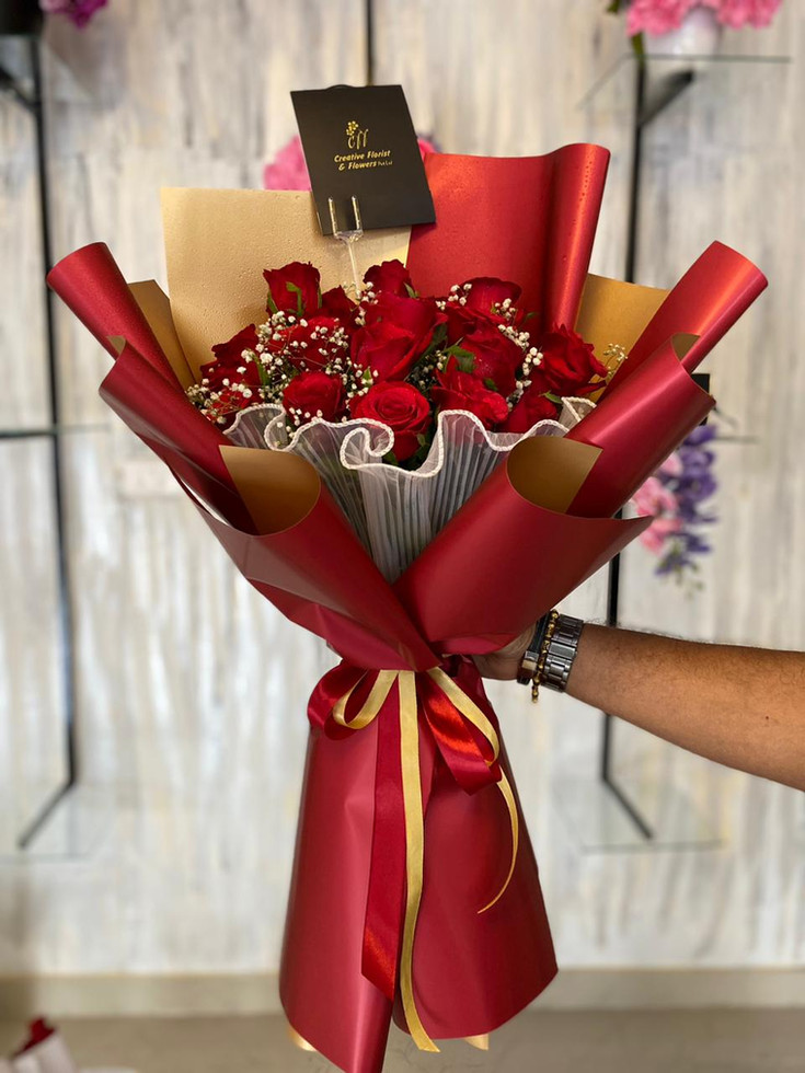 A stunning arrangement that speaks the language of love.