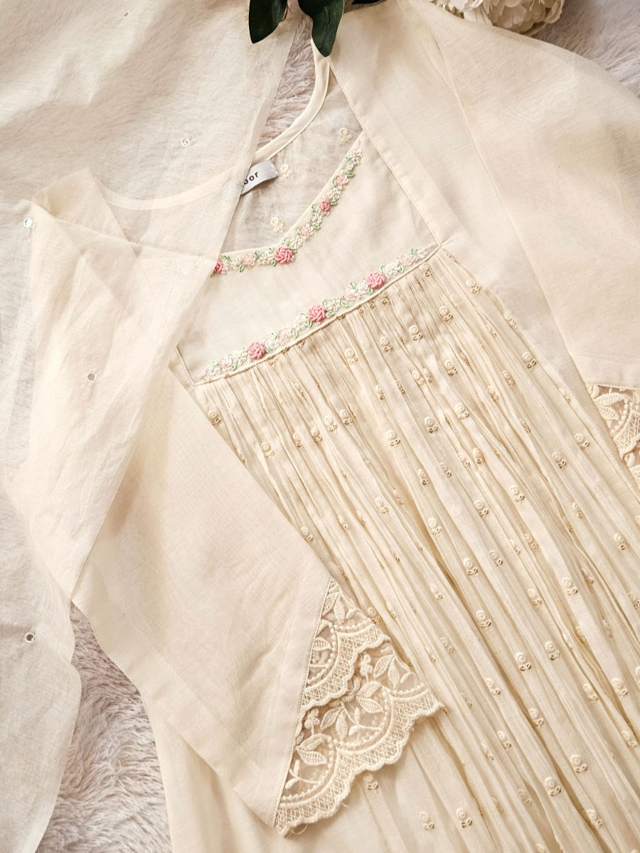 HN306 - Chanderi Top with Dupatta and Bottom