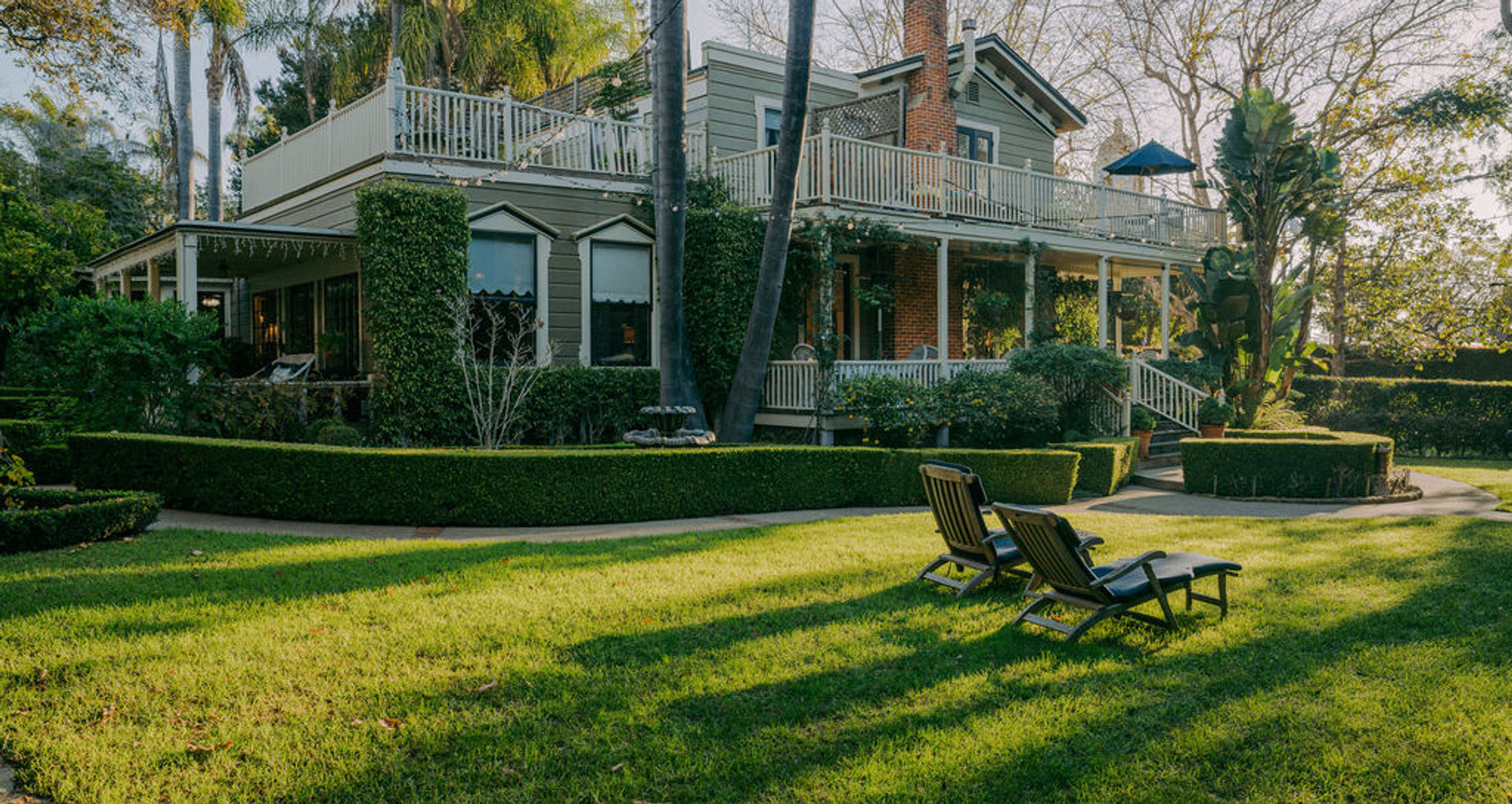 The grounds of the Simpson House Inn in Santa Barbara