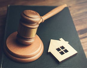 judge-auction-and-real-estate-