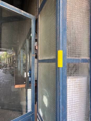 Ilan Benaym - Street Intervention - Pidyon shvuyim