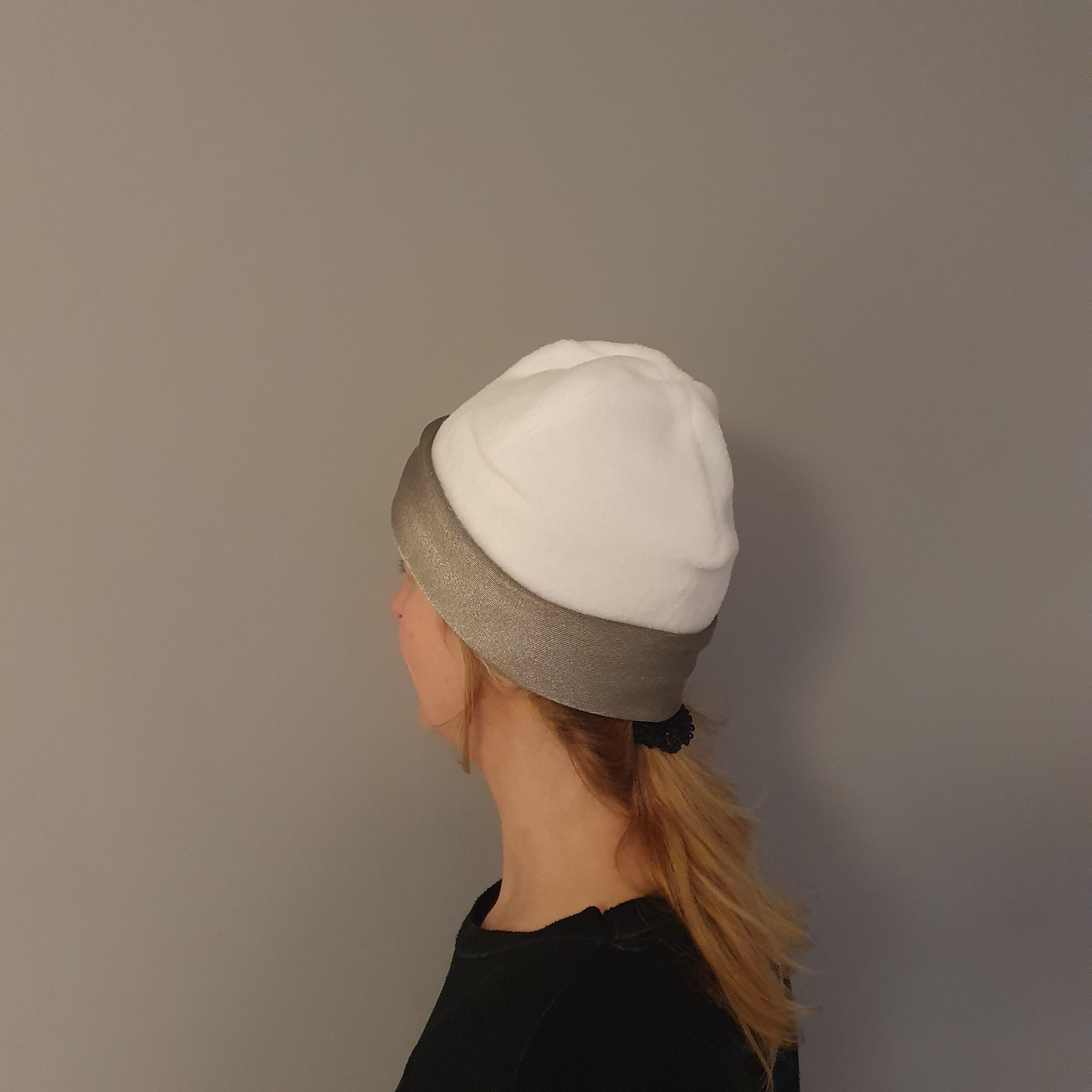 White radiation protection beanie