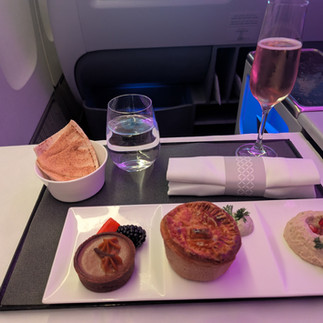 Qatar Airways meal service