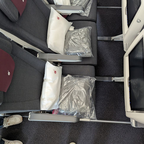 Qatar Airways 787-9 economy seat