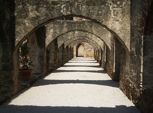 archway-g1c678405d_1920.jpg