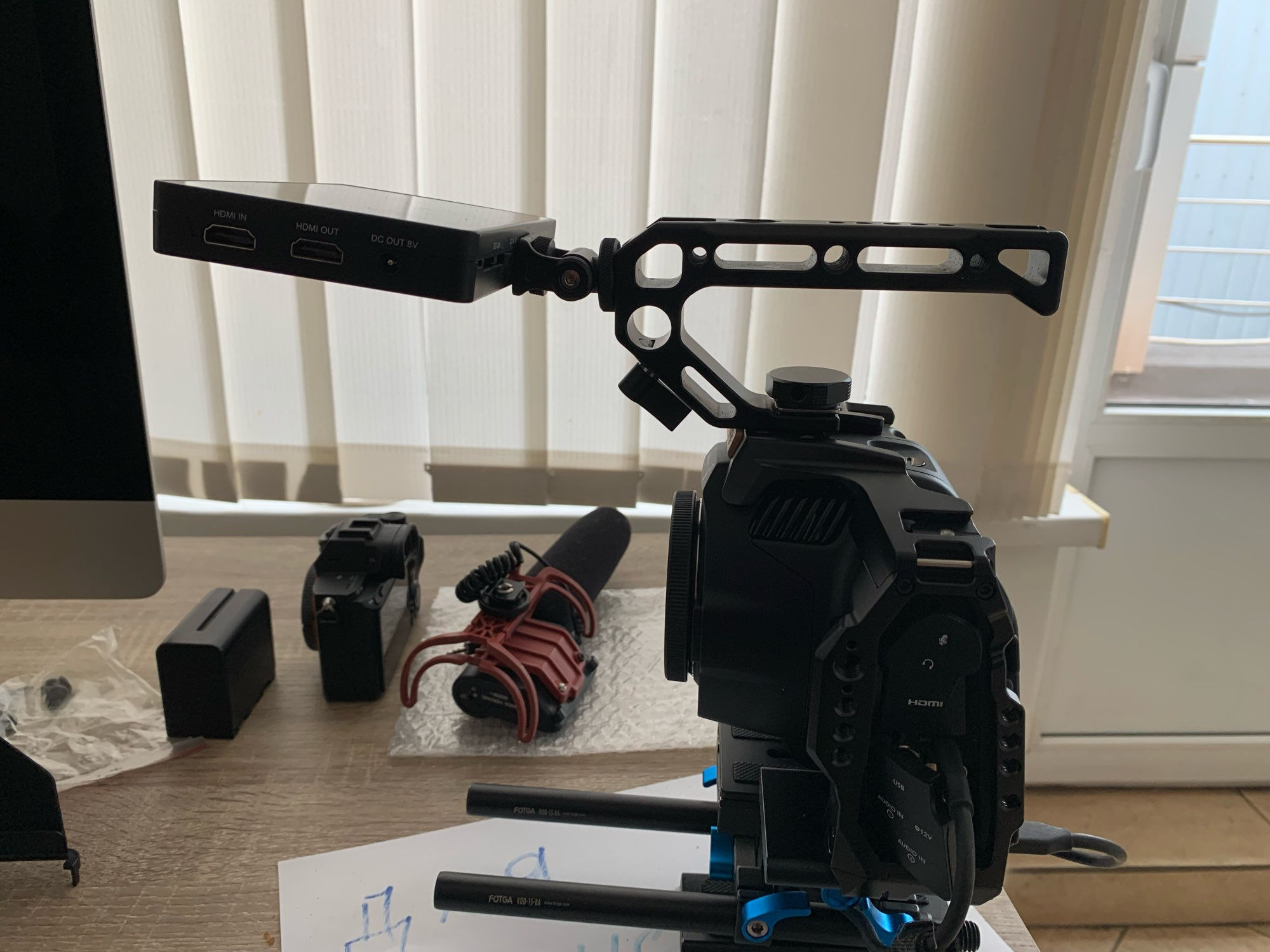 Minifocus Monitor Holder Cold Shoe Mount for Camera Field Monitors Microphone Ho
