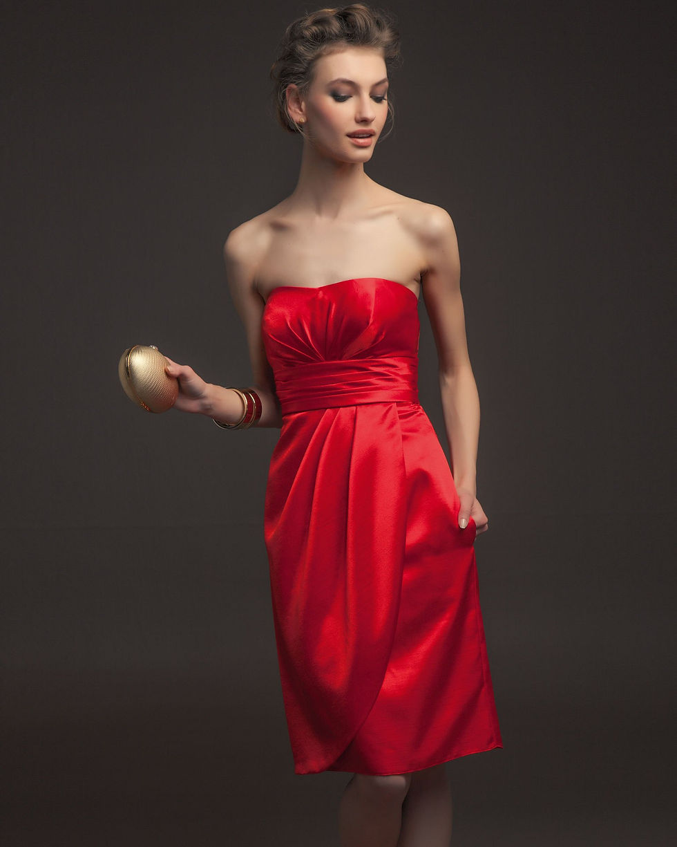 Simple Satin Knee-length Ruching Strapless Sheath/column Prom Dresses-1