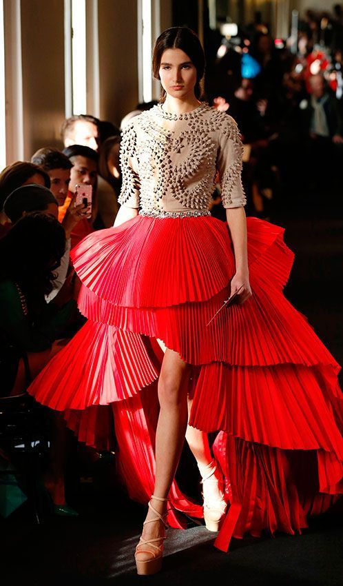 Stephane Rolland Spring 2016 at Haute Couture Week: