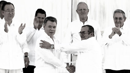 KOLOMBİYA: Tarihi anlaşma için imzalar atıldı