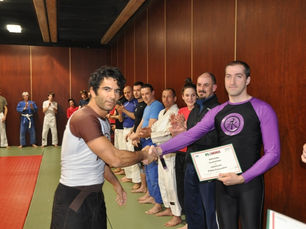 Diplomati e "felpati" !!