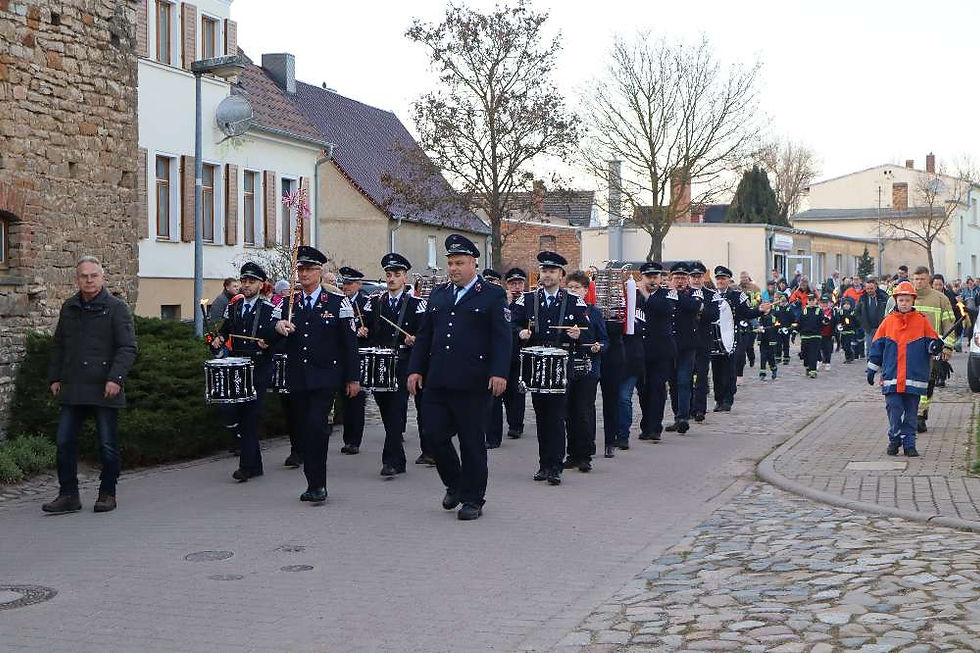 Osterfeuer in Üllnitz und Biere