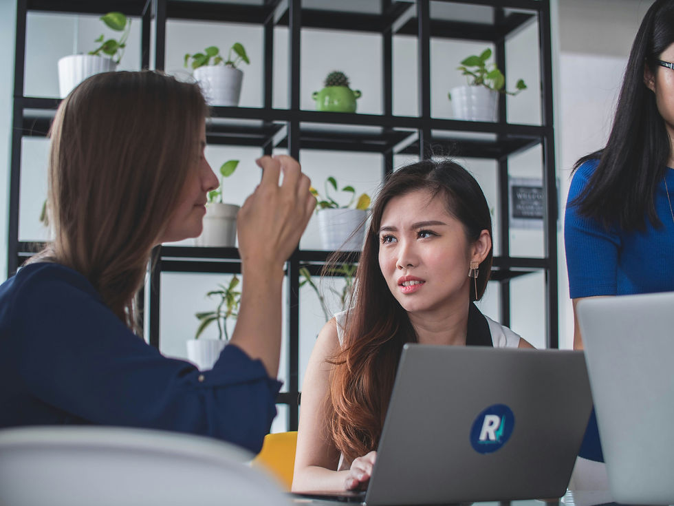 Office ladies having a discussion