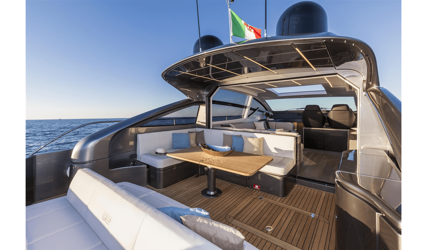 _BEST10 PERSHING BOAT RENTAL.png