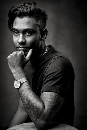 open window portraits_5636.JPG