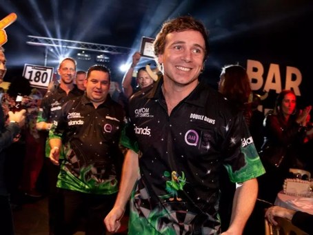 The Craft of White Collar Darts