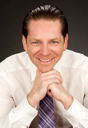 Natürliches Businessportrait einer Frau beim Fotografen in Münster