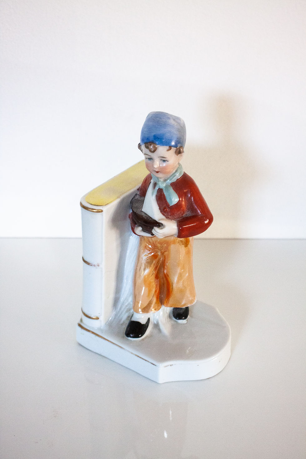 Thumbnail: Dutch pair of porcelain book ends