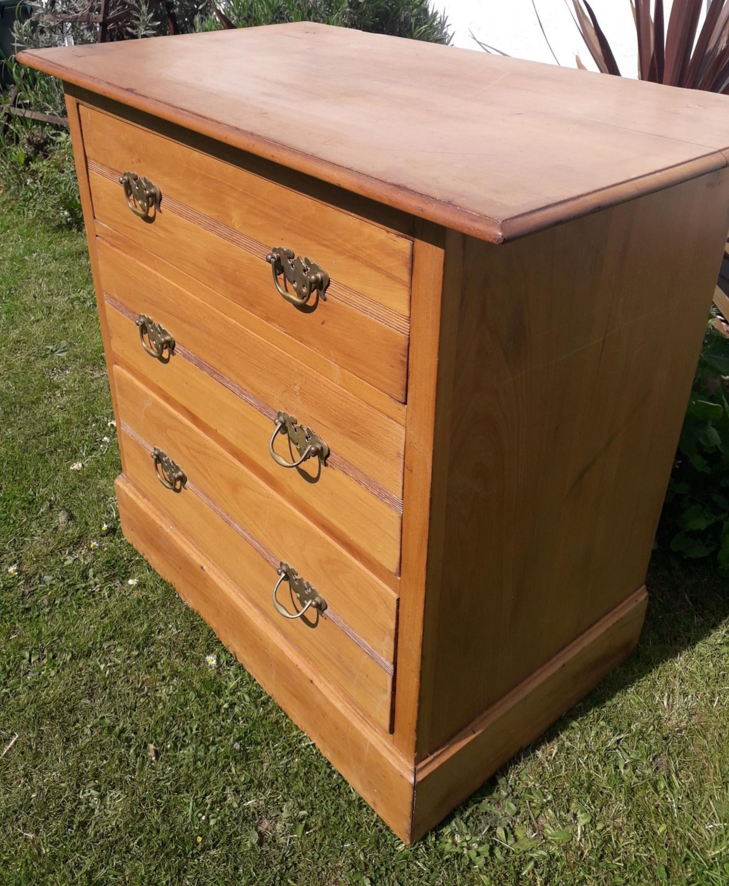 SOLD-Edwardian satin walnut chest of drawers
