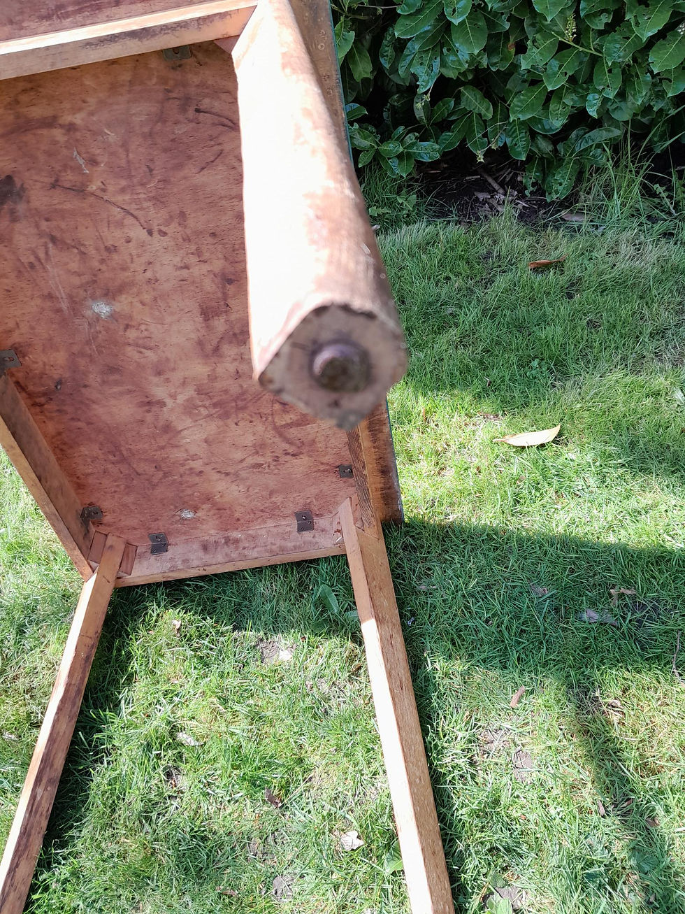 Thumbnail: Vintage 50's formica table / desk