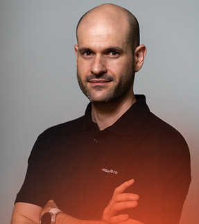 adam DSC01001.jpg