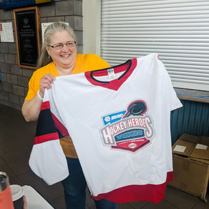 Volunteer Spotlight : Saving the day by Sewing