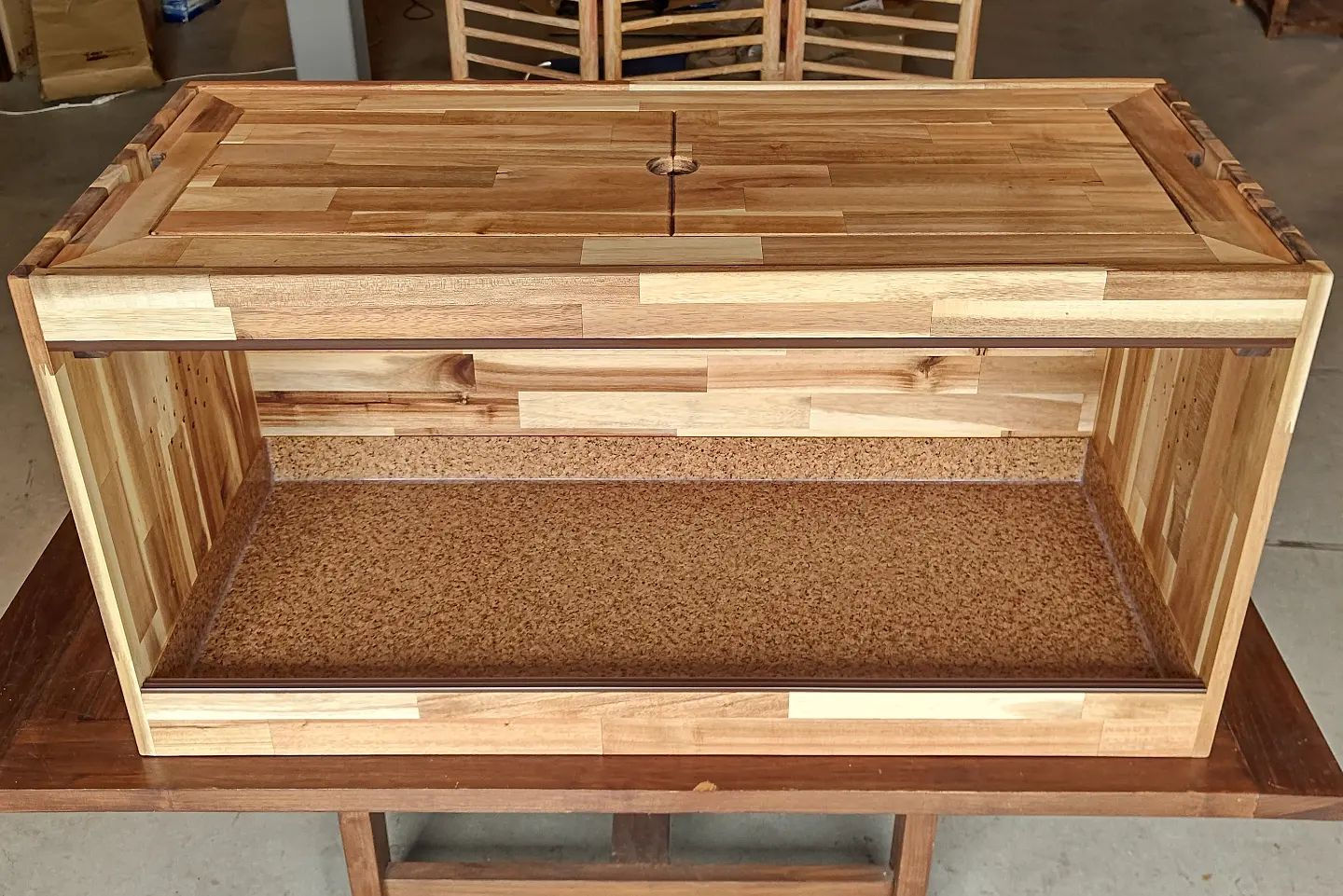 アカシアケージ