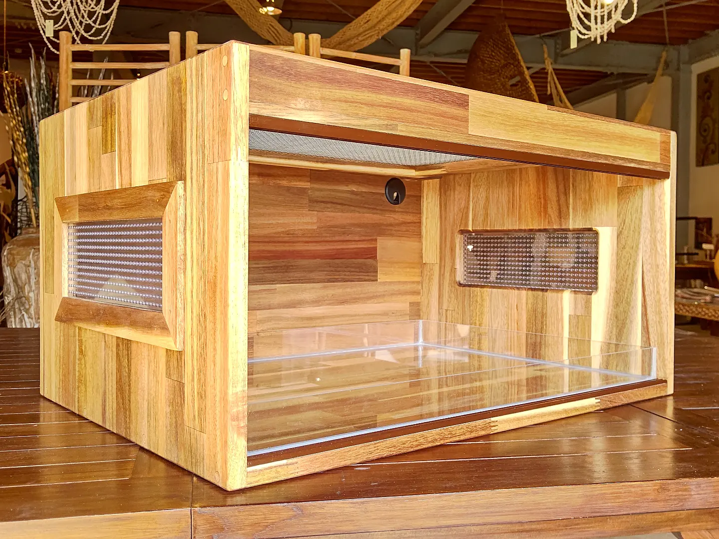 アカシアケージ