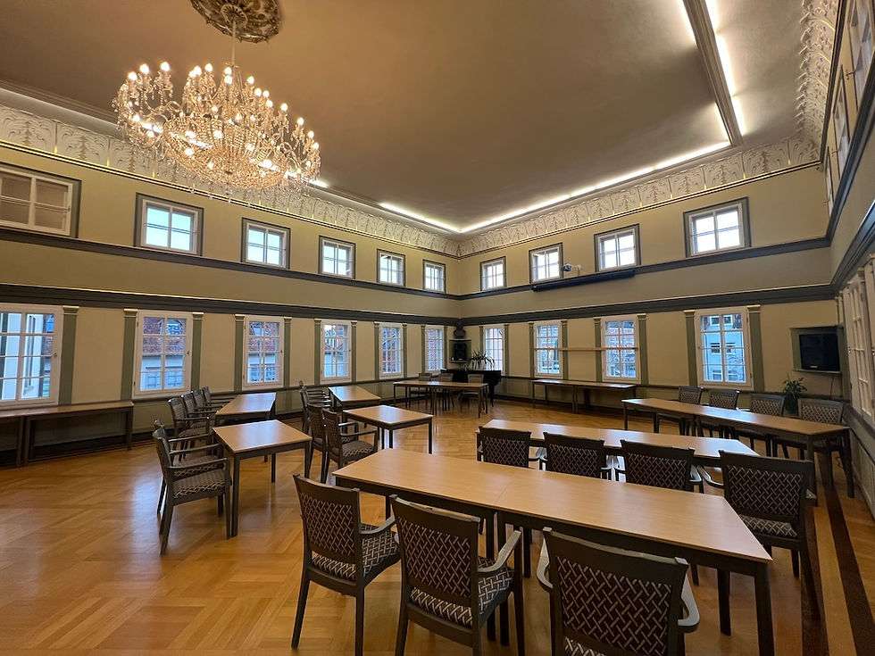 Rathaussaal - 1. Kindergarten weltweit