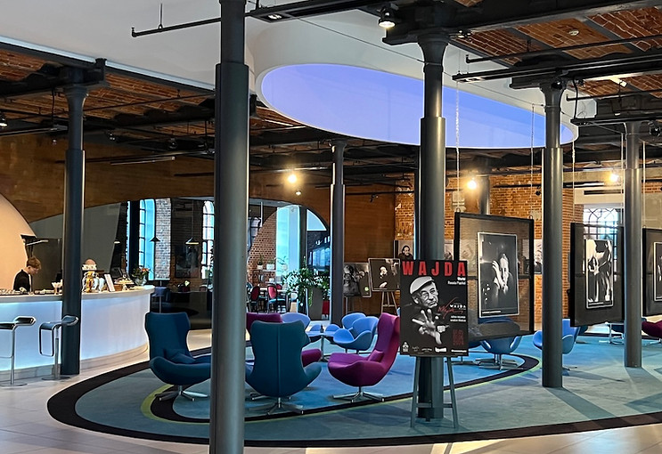 Wyndham Lodz Lobby.jpeg